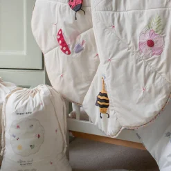 Throws|Blankets><noscript><img width=