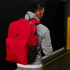 Backpacks><noscript><img width=