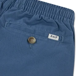 Pants & Jeans><noscript><img width=