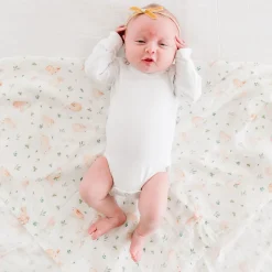 Blankets|Blankets><noscript><img width=