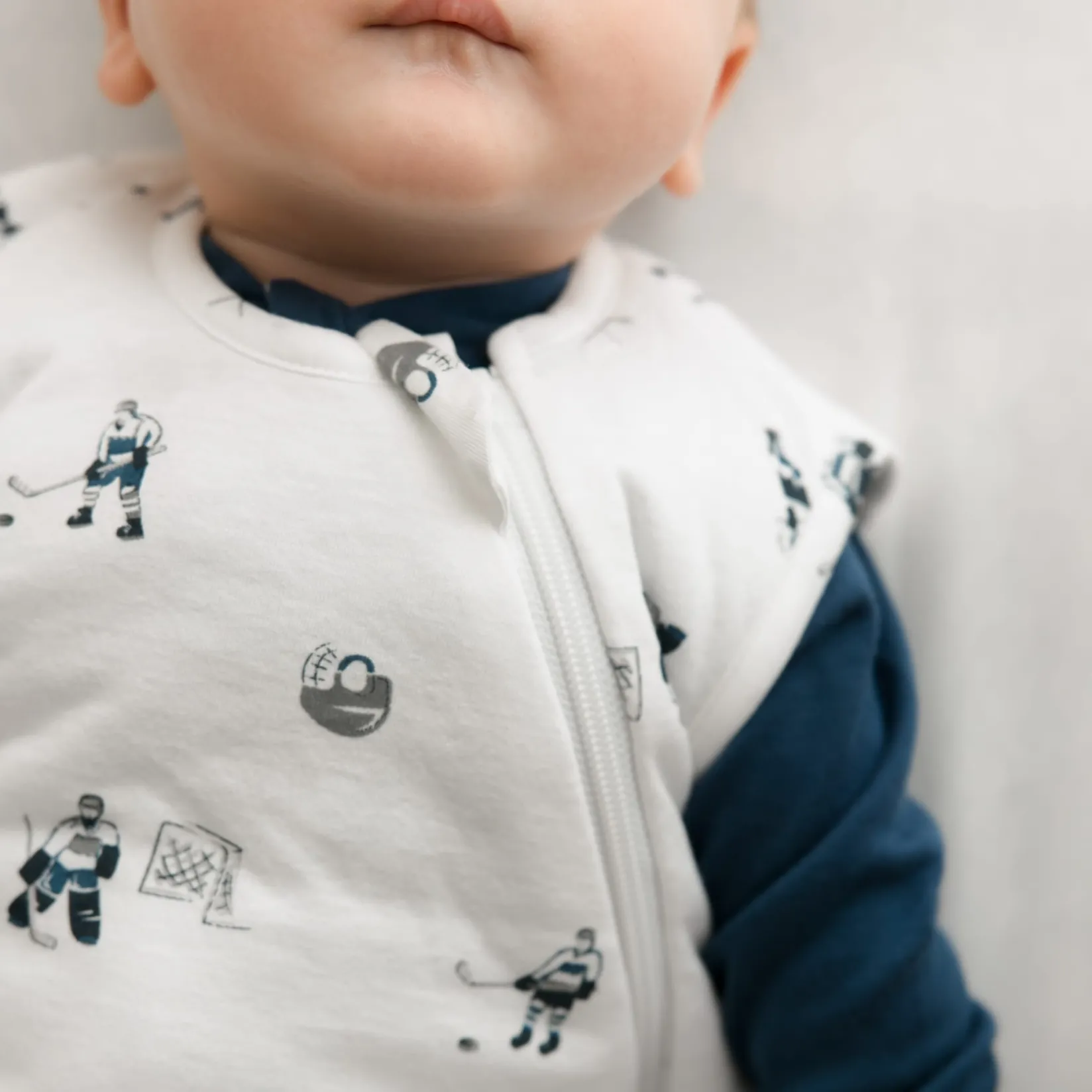 Sleep Bags|Pyjamas>Perlimpinpin Bamboo Sleep Bag 0-36 months - Hockey White