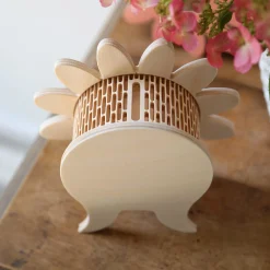 Bank - White Daisy Decorative Objects