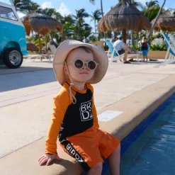 Swimsuits><noscript><img width=