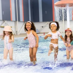 Swimsuits><noscript><img width=