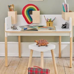 Desk><noscript><img width=