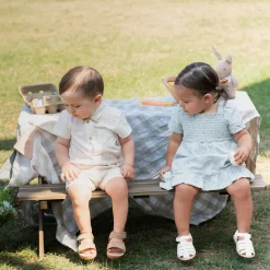 Tops><noscript><img width=