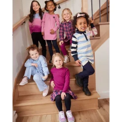 Skirts><noscript><img width=