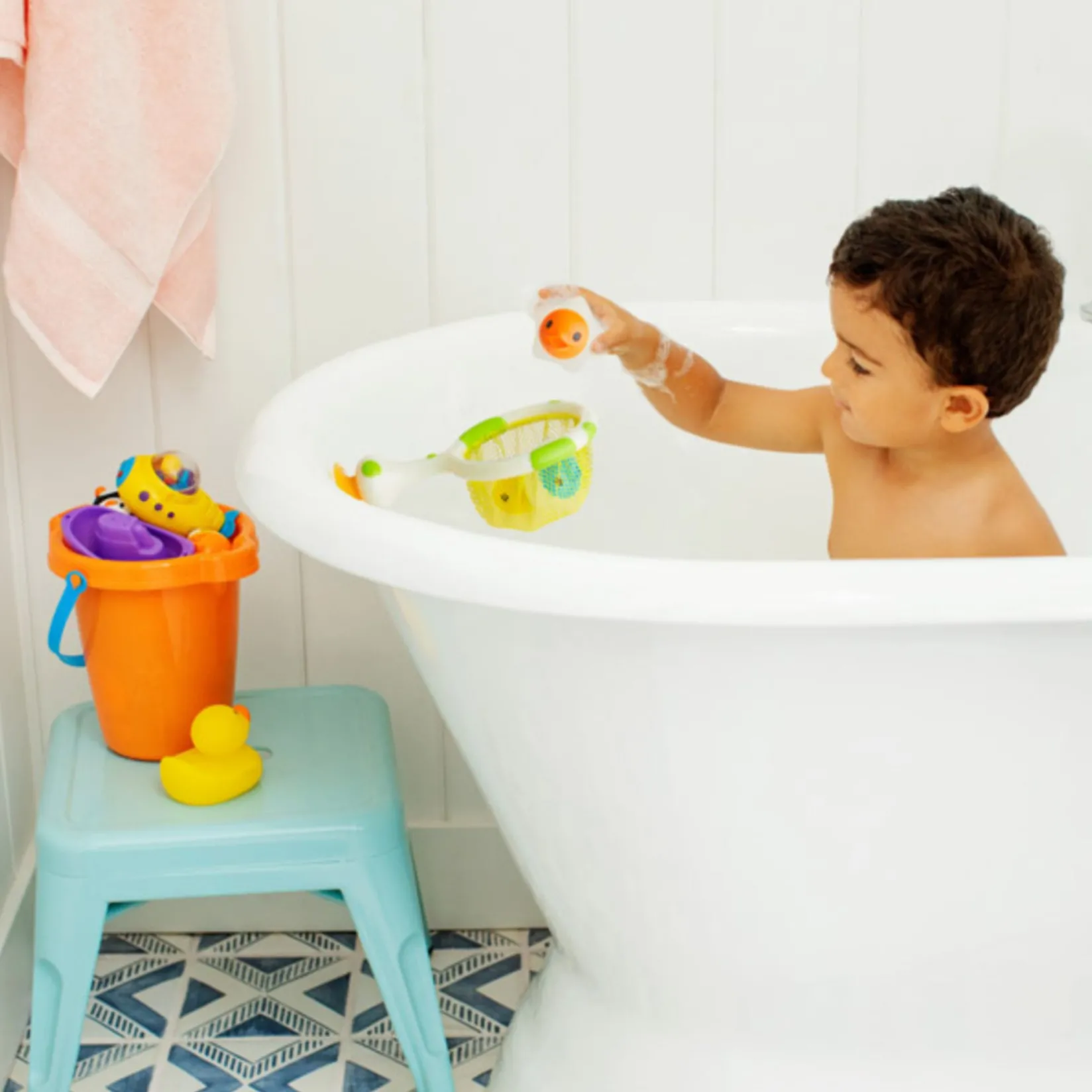 Clearance Catch a Glowing Star™ Bath Toy Bath Toys|Bath Accessories