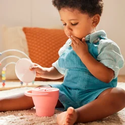 Best C’est Silicone!™ Snack Catcher with Lid - Coral Kids Snack Bags & Containers|Tableware