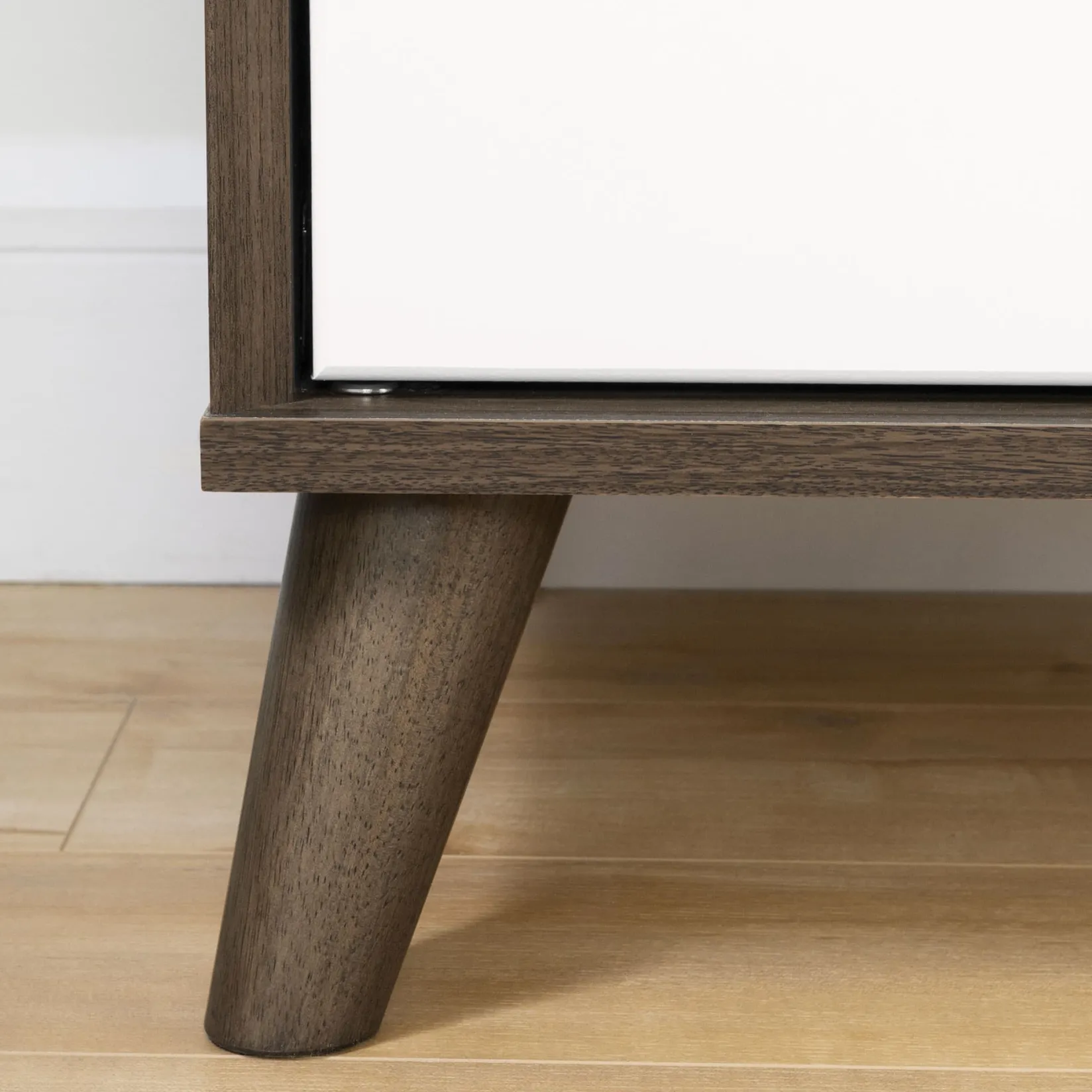 New Changing Table Yodi - Natural Walnut / White Changing Tables