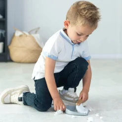 Pretend Play & Imitation><noscript><img width=