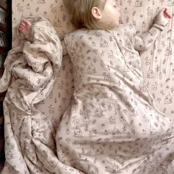 Throws|Blankets><noscript><img width=