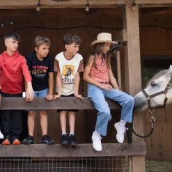 Pants & Jeans><noscript><img width=