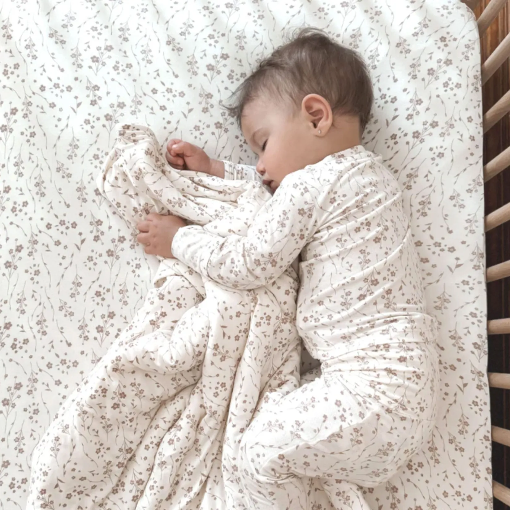 Hot Crib Sheet - Posie Kids Sheets|Bedding