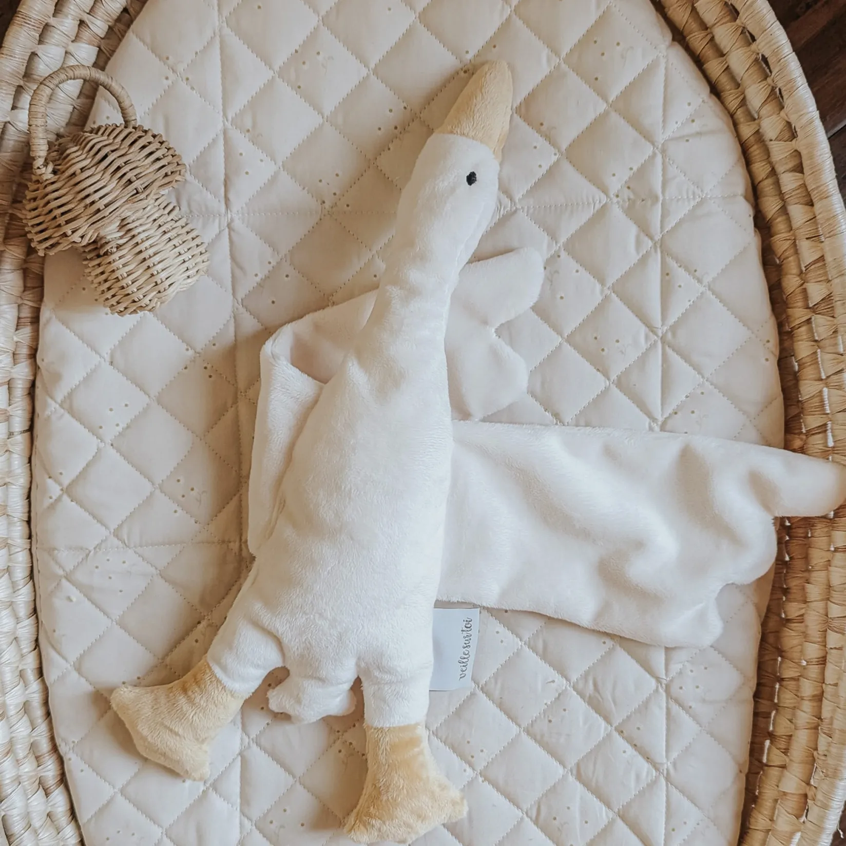 Developmental Toys>Veille sur Toi Cuddly Pal - Goose Odile