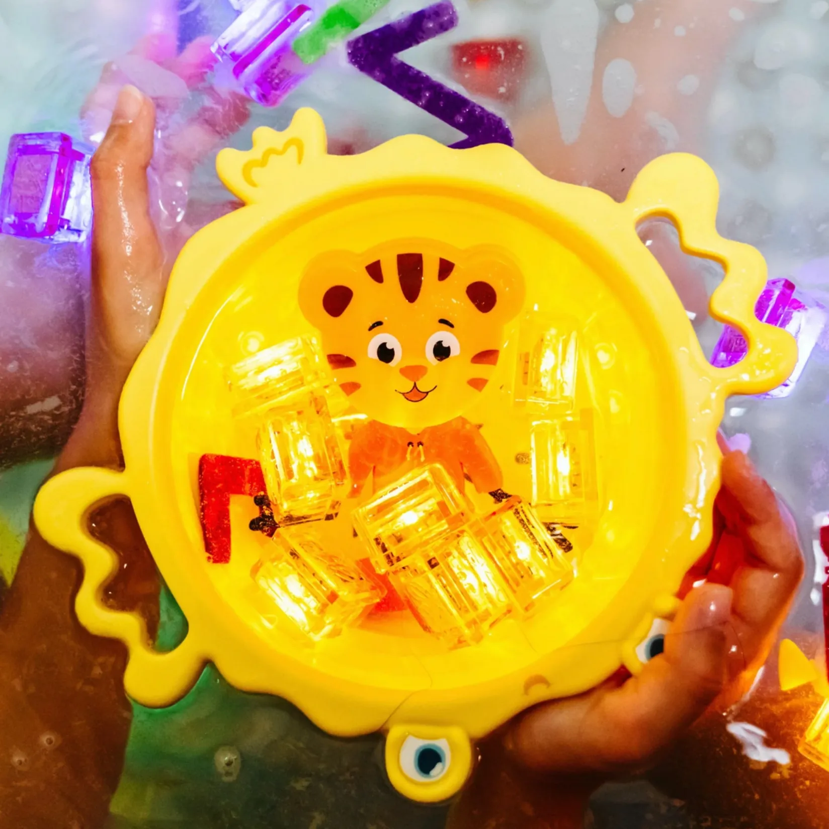 Bath Toys|Bath Accessories>Glo Pals Daniel Tiger Luminous Character