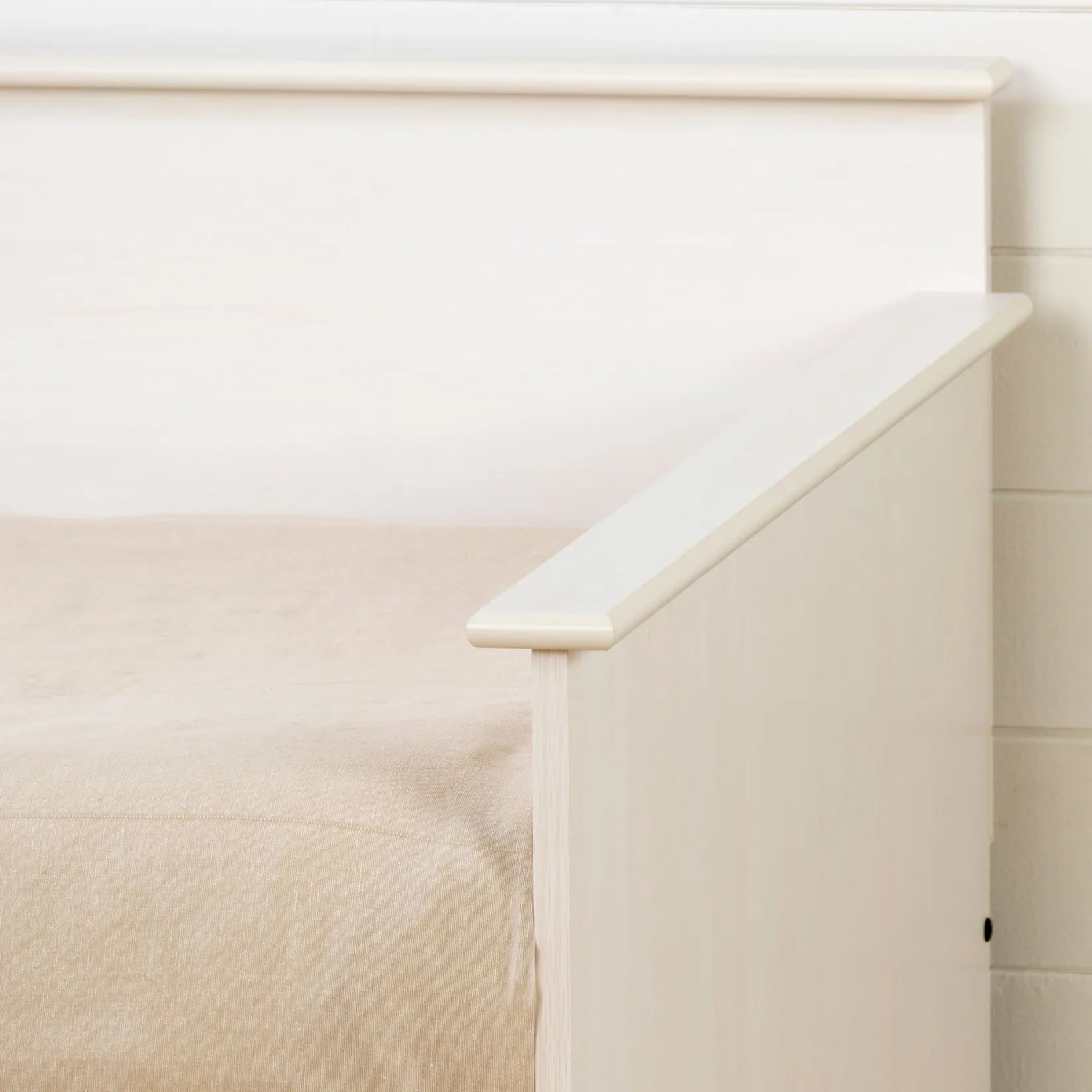 Hot Daybed with Storage - Plenny White Wash Twin, Full & Queen Beds