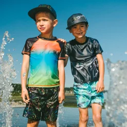 Swimsuits><noscript><img width=