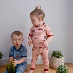 Pajamas & Bathrobes><noscript><img width=