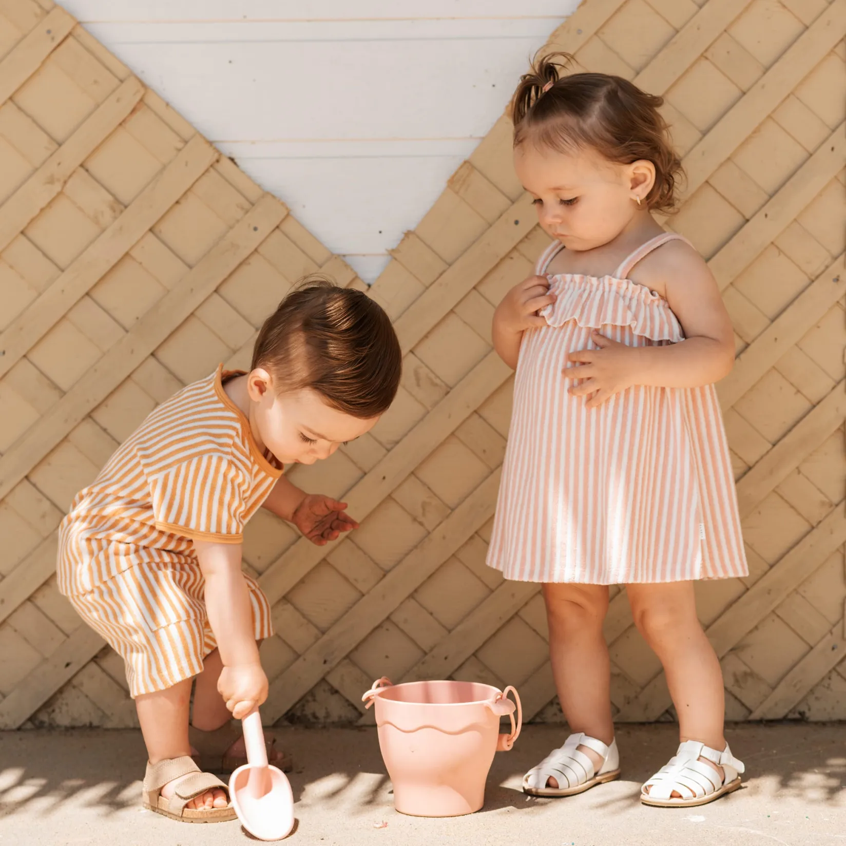 Dresses, Skirts & Outfits>Firsts par Petit Lem Dolphins Striped Dress 3-24m Pink