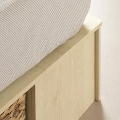 Twin, Full & Queen Beds><noscript><img width=