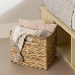 Twin, Full & Queen Beds><noscript><img width=