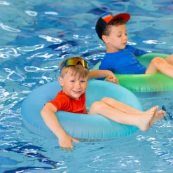 Swimsuits><noscript><img width=