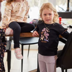 Pants & Jeans><noscript><img width=