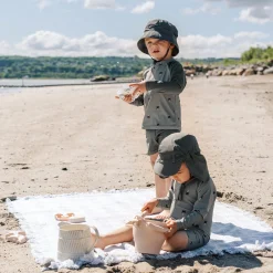 Swimsuits><noscript><img width=