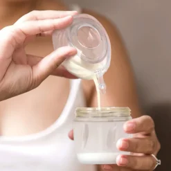 Breastfeeding|Breast Pumps><noscript><img width=