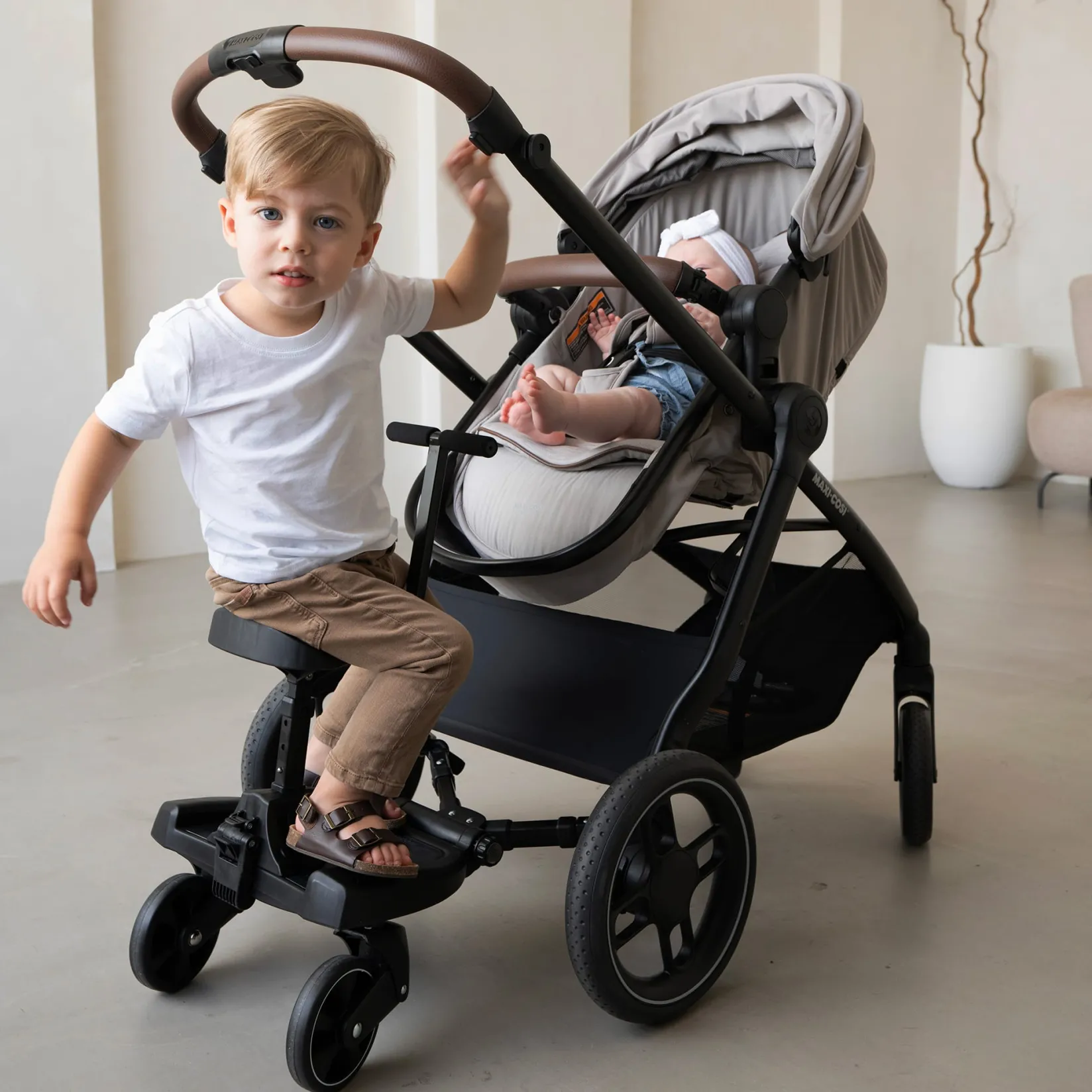 Strollers & Trailers>Maxi-cosi Hop-on Board