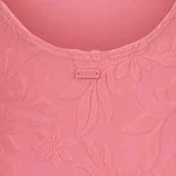 Swimsuits><noscript><img width=