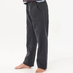 Pants & Jeans><noscript><img width=