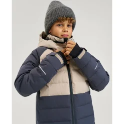 Outerwear|Coats & Jackets><noscript><img width=