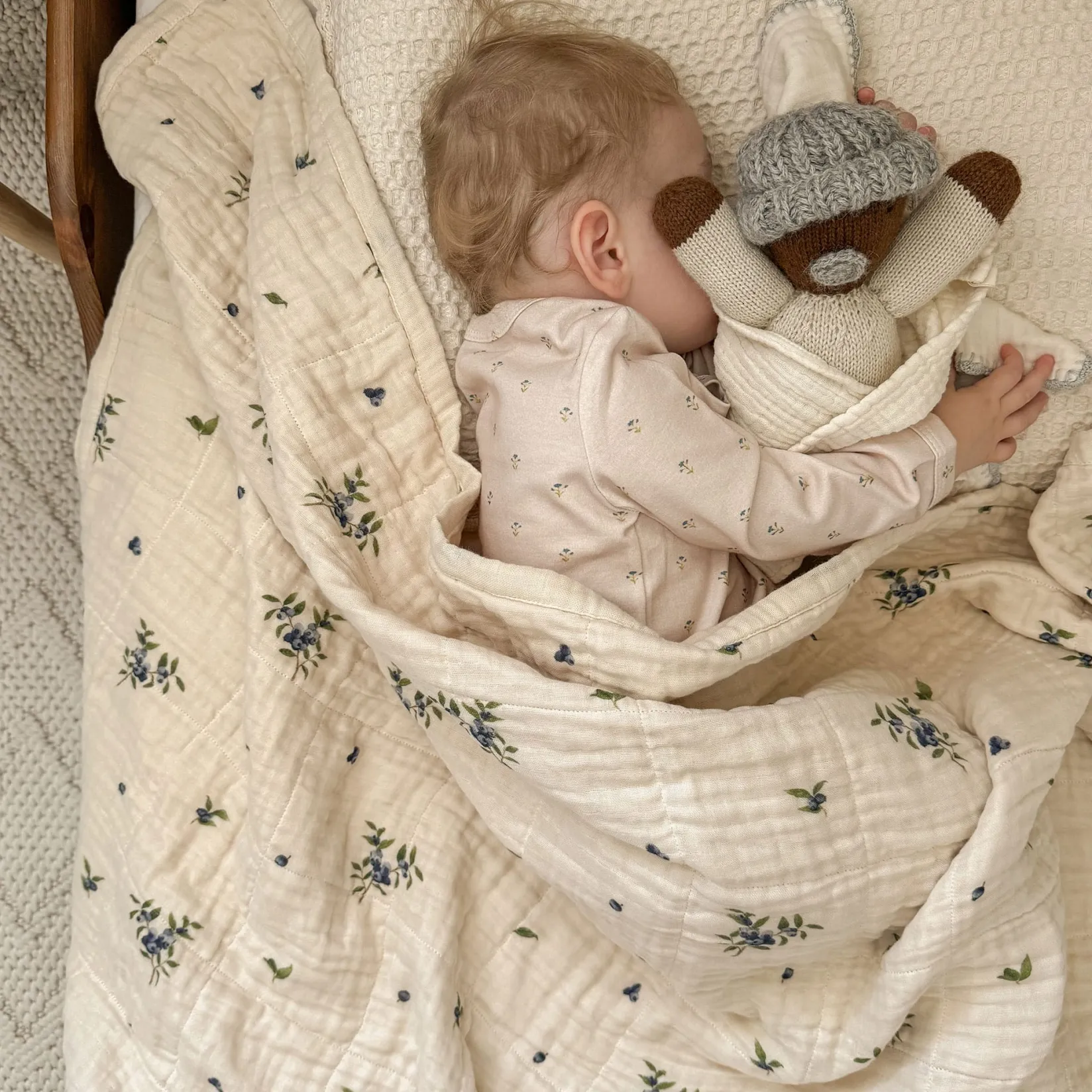 Throws|Blankets>House of Elia 4-Layer Muslin Blanket - Blueberry