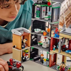 Assembly & Construction><noscript><img width=