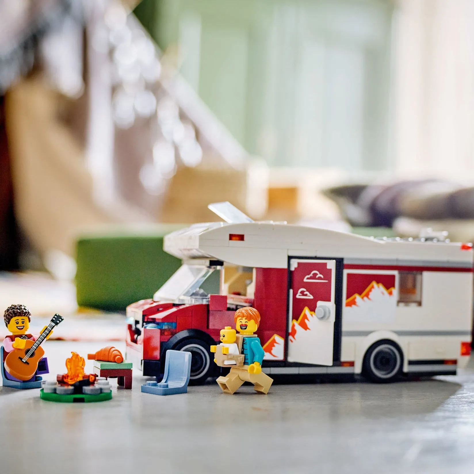 Assembly & Construction>LEGO® City Holiday Adventure Camper Van