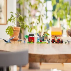 Assembly & Construction><noscript><img width=