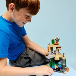 Assembly & Construction><noscript><img width=