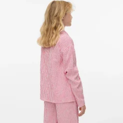 Tops><noscript><img width=