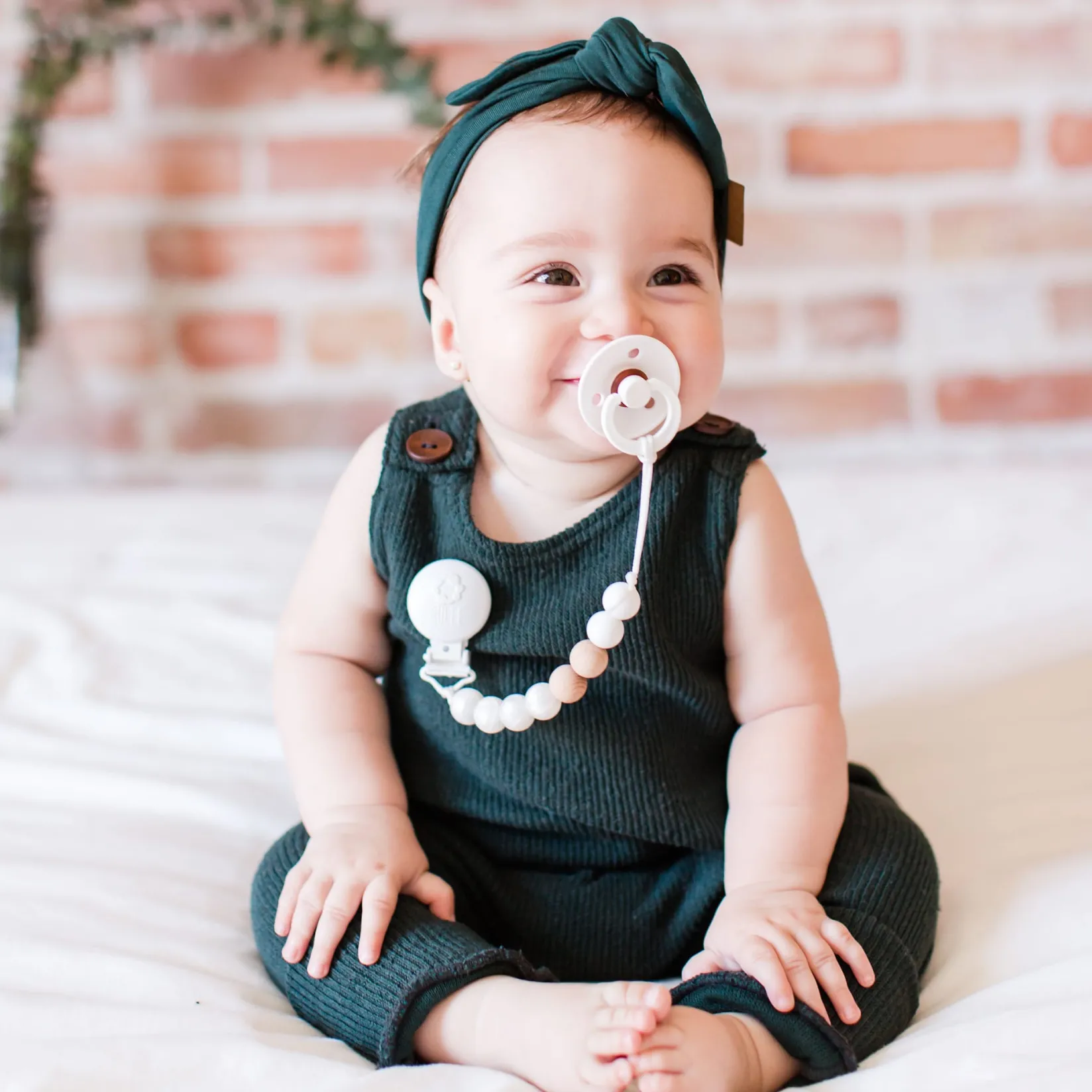 Pacifiers & Clips|Pacifiers & Clips>Bulle Maxi Wood Pacifier Clip - Pearl