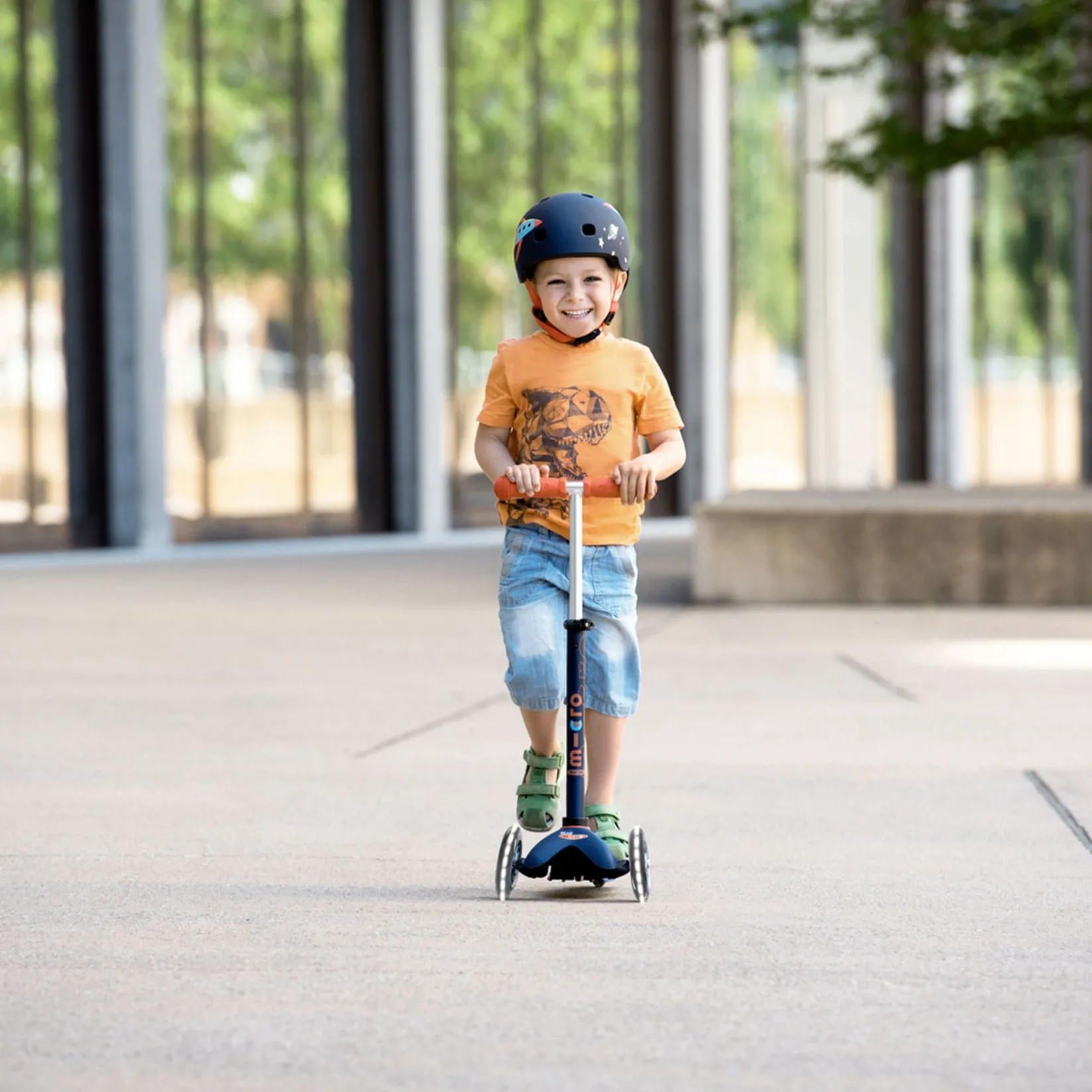 Online Mini Deluxe LED Scooter - Navy Kids Summer Activities|Bikes And Accessories