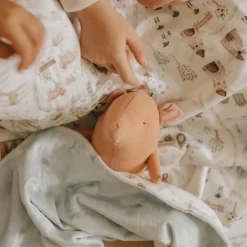 Blankets|Blankets><noscript><img width=