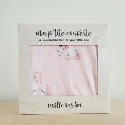 Blankets|Blankets><noscript><img width=