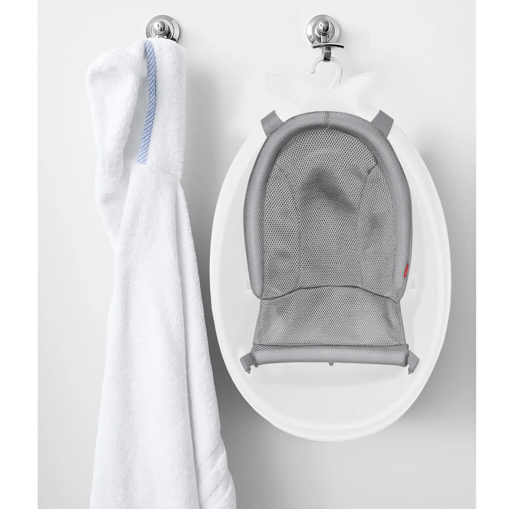 Baby Baths & Seats|Bath Accessories>Skip Hop MOBY® Smart Sling™ 3-Stage Tub - White
