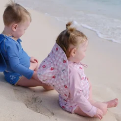 Swimsuits><noscript><img width=