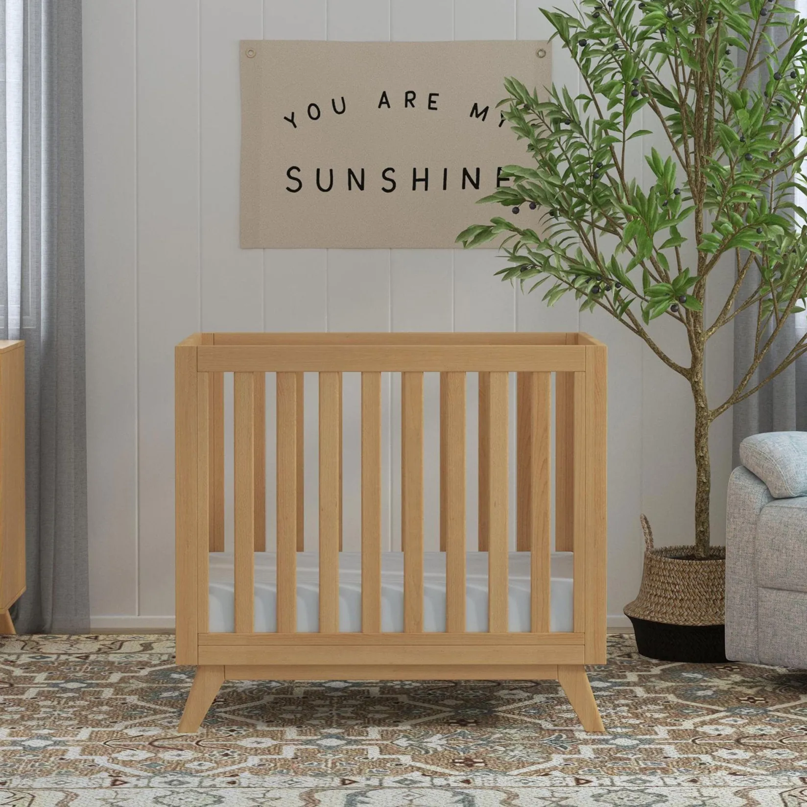 Cribs & Mattresses|Cribs & Mattresses>DaVinci Otto 3-in-1 Convertible Mini Crib with 4" Mattress - Honey