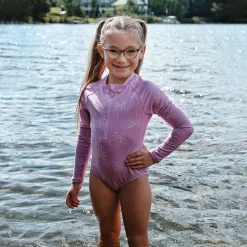 Swimsuits><noscript><img width=