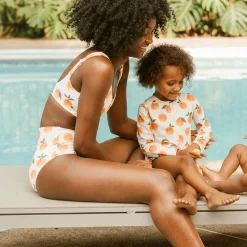 Swimsuits><noscript><img width=