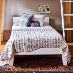 Twin, Full & Queen Beds><noscript><img width=